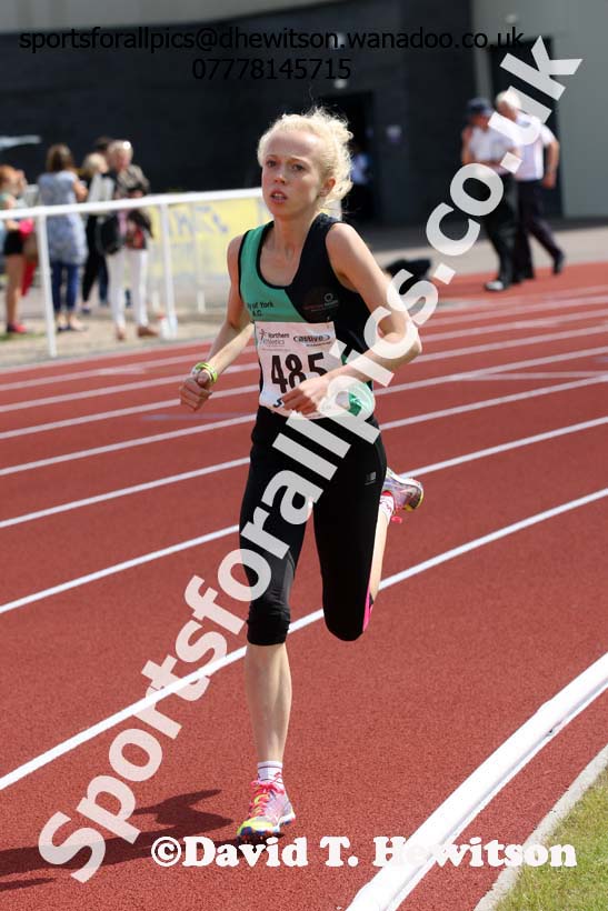 Under-17 womens 1500 metres. Photo: David T. Hewitson/Sports for All Pics